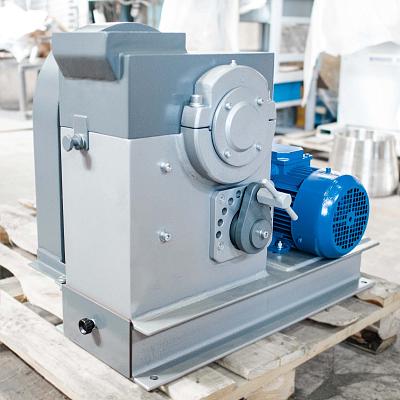 Со склада НПК «Механобр-техника» отгружена щековая дробилка ДЩ 80х150 для горнорудной компании в республике Хакасия